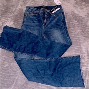 SALE!!! NWT HOLLISTER JEANS SIZE 3R